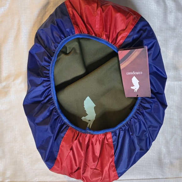 Cotopaxi Allpa 28L Travel Backpack – Del Dia Style – With Rain Cover – Excellen - Picture 8 of 8